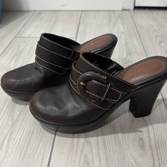 Tommy Hilfiger Millie clog heels brown buckle size 8 Barely worn. In great con - Picture 3 of 9